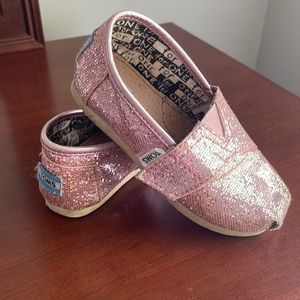 Toms kids sparkle pink shoes